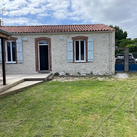 Maison Confortable A Jard-Sur-Mer Avec Grand Jardin Cloture Екстер'єр фото